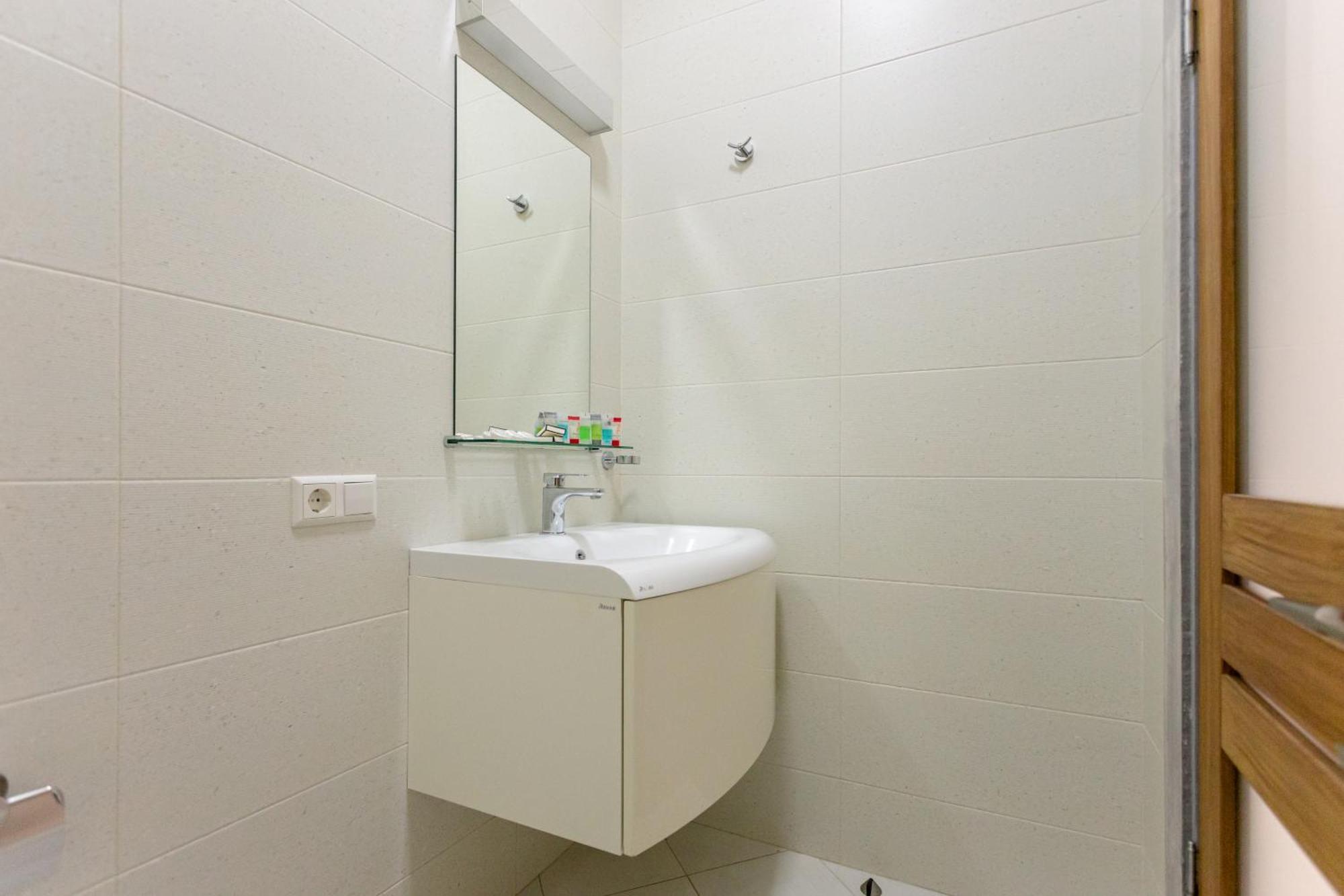 Serviced Apartment On Rustaveli Avenue 9 Tbilisi Luaran gambar