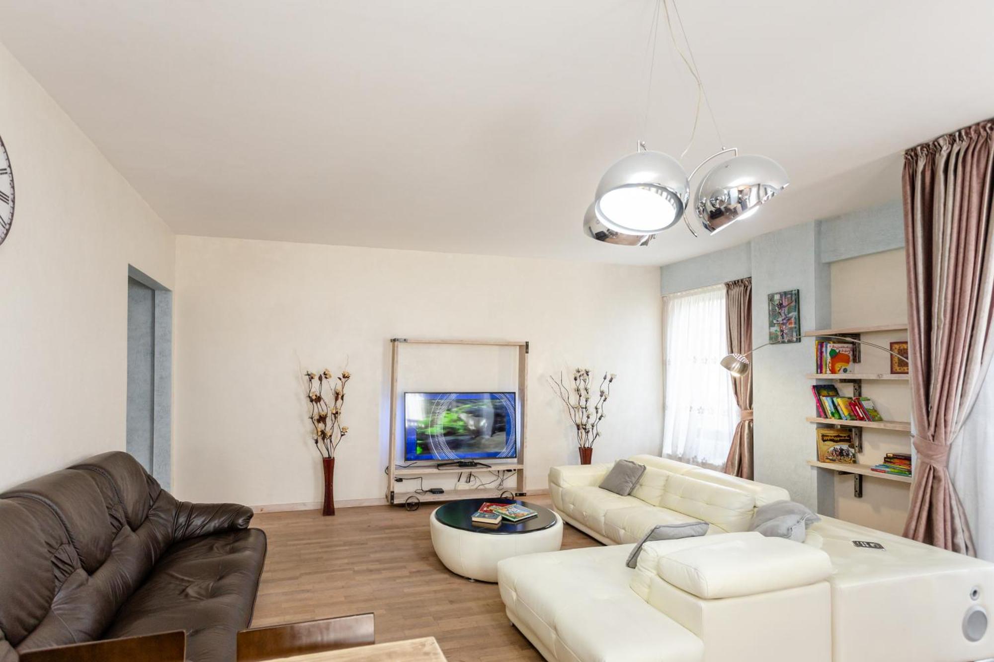 Serviced Apartment On Rustaveli Avenue 9 Tbilisi Luaran gambar
